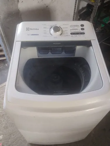 Máquina de lavar Eletrolux 14 kg