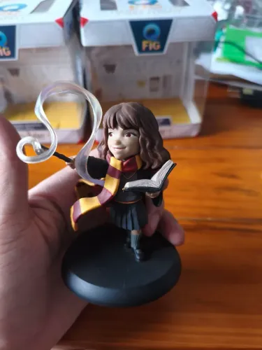 Hermione qfig estatua