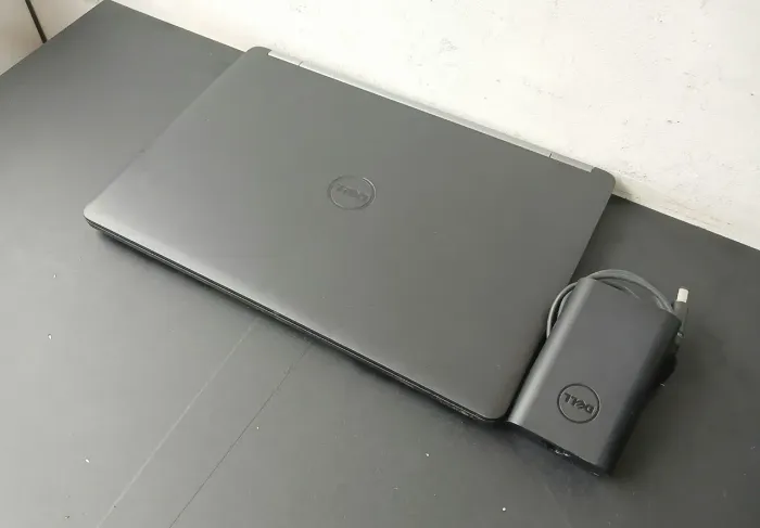 Notebook DELL i5 vPro/ SSD NVME