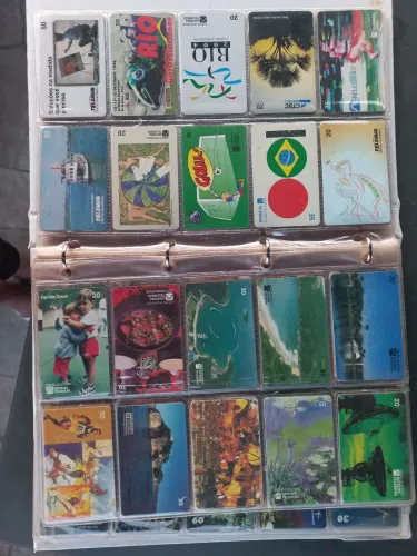 Cartões de telefone antigos