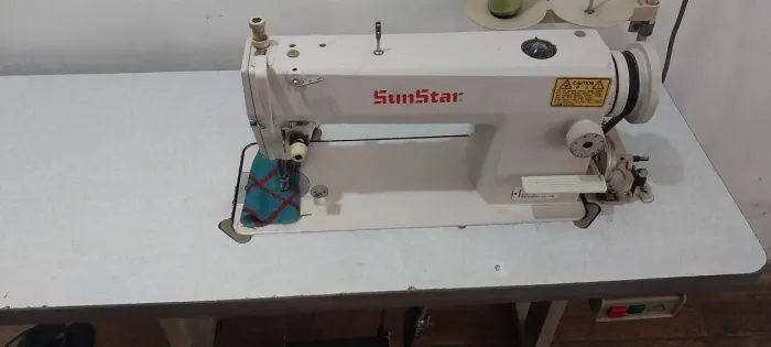 Máquina de Costura reta Sunstar