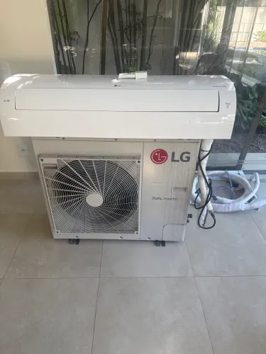 Vendo ar condicionado seminovo quente e frio dual inverter 29000