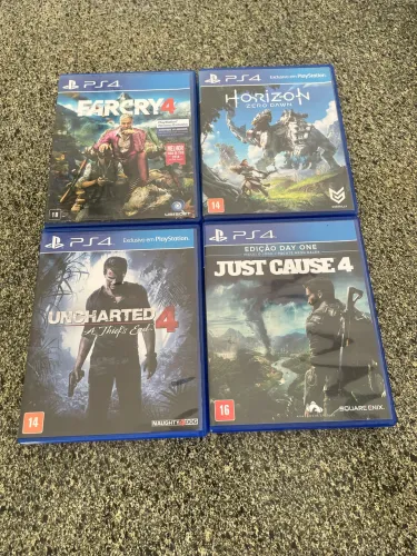 Kit 4 jogos originais e completos de PS4