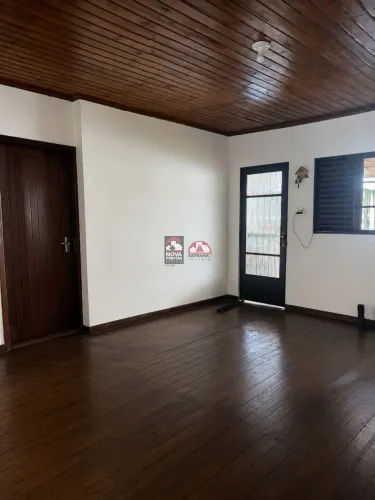 Sobrado à venda em Paraibuna - Amplo espaço e excelente potencial