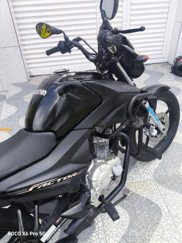 Factor 125 ano 2022 vendo e troco 