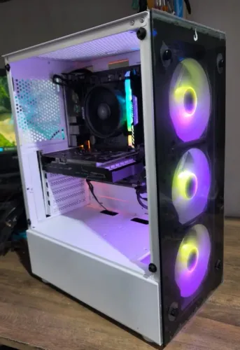 PC Gamer Ryzen 5 5500 / 8 GB Ram RGB / 256 GB Nvme / GTX 1650 - 4 GB / 600 Watts 80 Plus