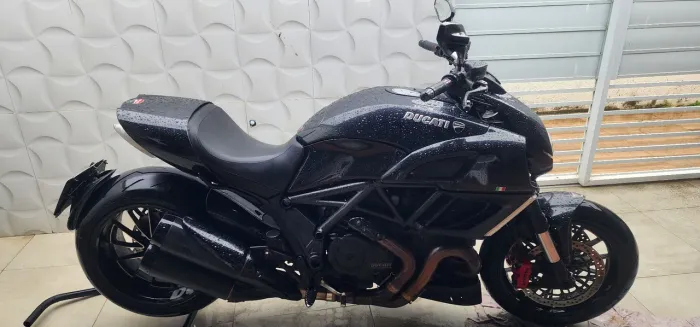 Canhão de duas rodas! Um sonho de moto!!