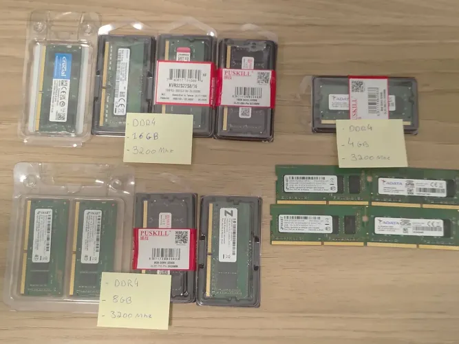 Kit de Memória RAM DDR4 3200Mhz 16GB, 8GB e 4GB