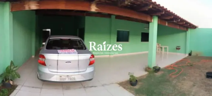 Casa em condomínio fechado com 3/4 n o Jardim Holanda