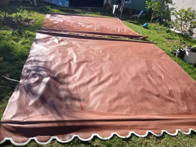 Toldo de lona com 2 braços e molas