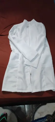 Jaleco branco manga longa com zíper