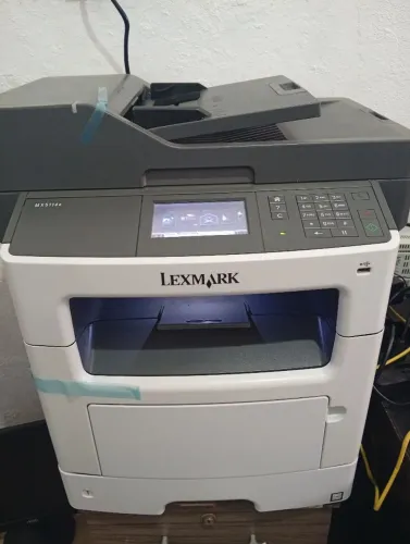 Multifuncional Lexmark mx511