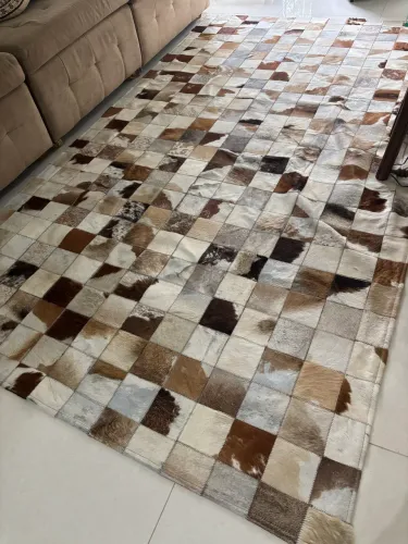 Tapete de couro quadriculado 2.50m x 1,48m