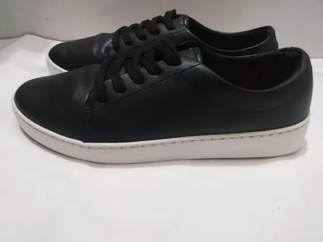 Tênis VIZZANO FLEX preto, couro, número 36. MUITO CONFORTÁVEL. 