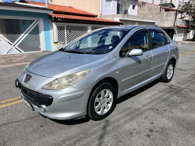 Peugeot 307 Sed.feline/griff 2.0/2.0 Flex 4P AUT 2007