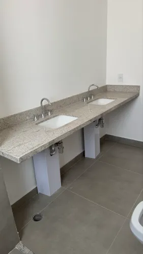Pia dupla de granito Itaunas com cubas