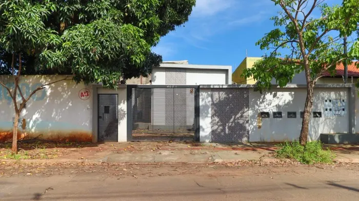 Casa de Condomínio no Bairro Coronel Antonino