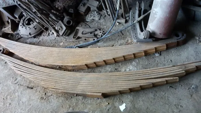 Fechos de Molas Traseiros 1313 1513 1518 1618 leia o Anuncio