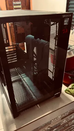 Gabinete Gamer Aquário: Sem a lateral de vidro