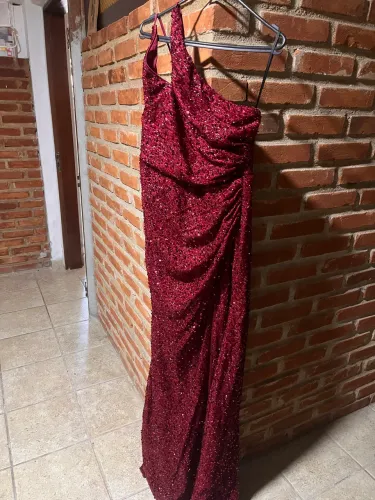 Vestido de Festa cor Marsala