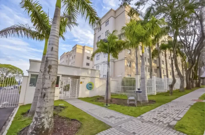 Imóvel para venda possui 53 m² com 2 quartos em Cajuru - Curitiba - PR