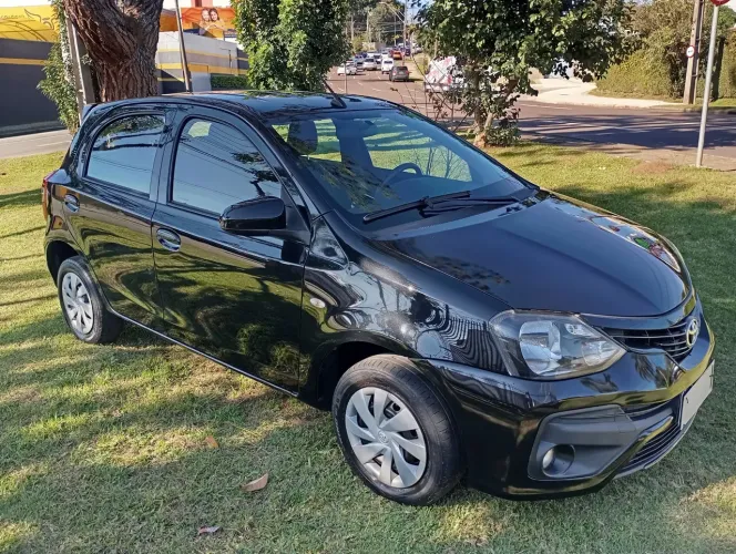 Toyota Etios X 1.3 Flex 16V 5P Mec. 2019
