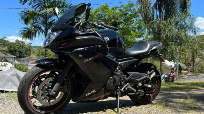 Yamaha XJ6F 2010 - Carenada 50 mil km