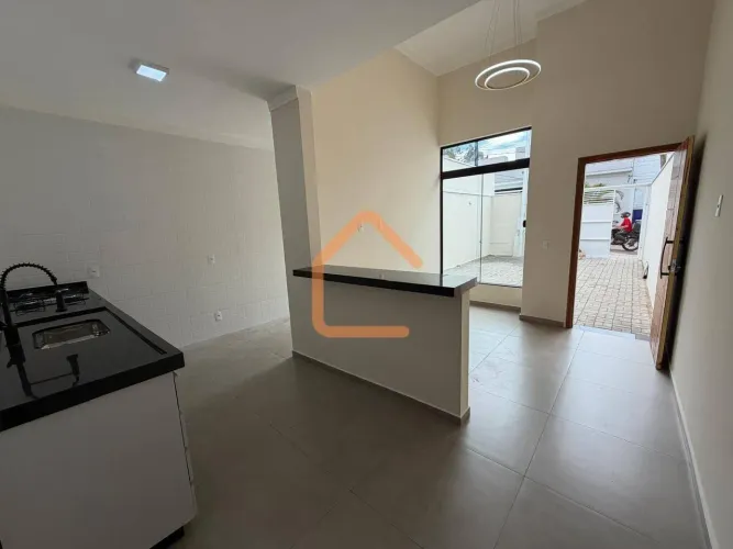 Casa com 3 dormitórios à venda, 84 m² por R$ 470.000 - Parque Real - Pouso Alegre/MG