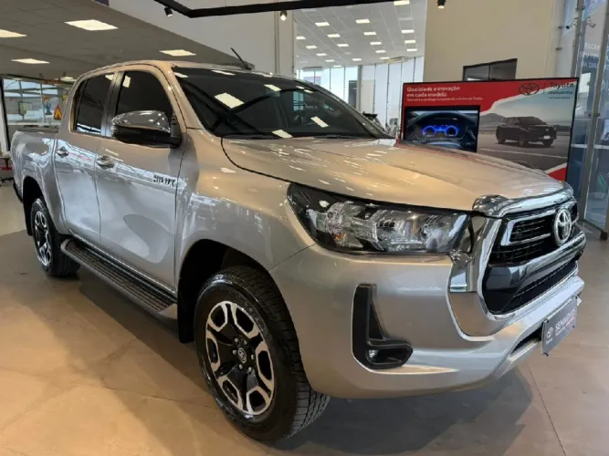 Toyota Hilux CD SRV 4X4 2.8 TDI Diesel Aut. 2024