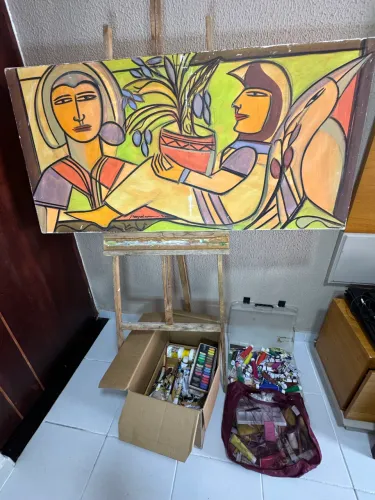 Tinta para telas com cavalete