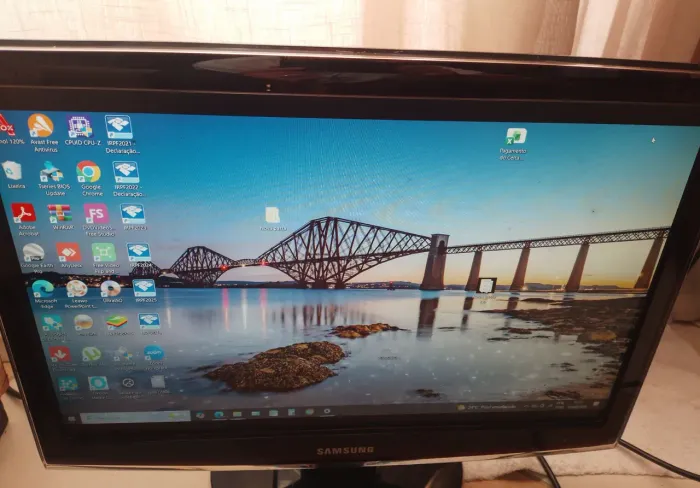 Monitor Samsung T220