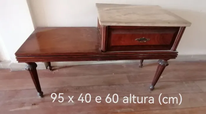 Mesa gaveteiro para telefone ou biblioteca