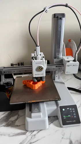 Impressora 3D Bambulab A1 Mini - 2 meses de uso