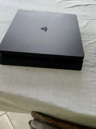 PS4 Slim