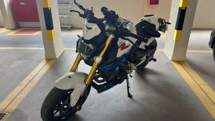 F 900 R R SPORT PLUS BRANCA 2023/2024