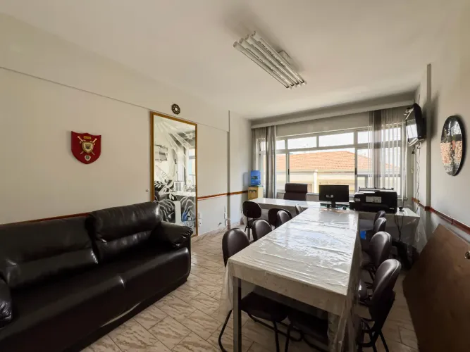 Conjunto comercial para venda em Centro, 31m²
