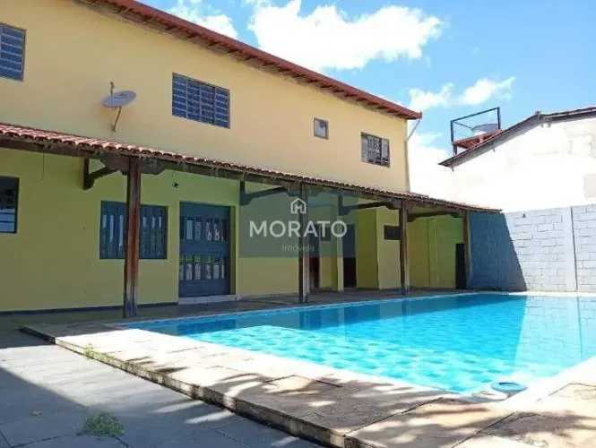 Casa 2 Quartos com 10 Vagas no Jardim Riacho das Pedras