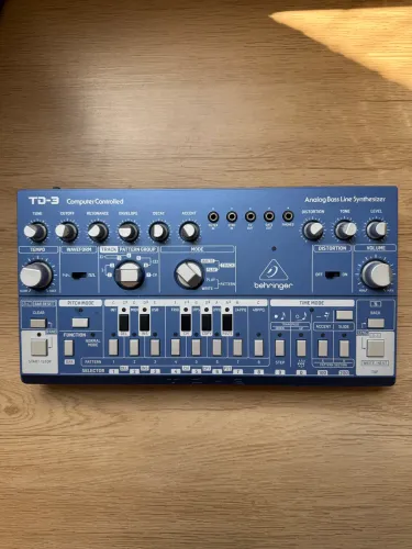 Behringer TD3