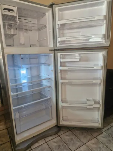 Geladeira Frost Free Electrolux 