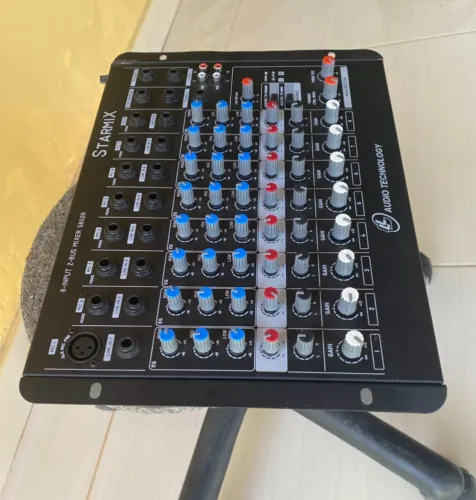 Mesa de som 8 canais