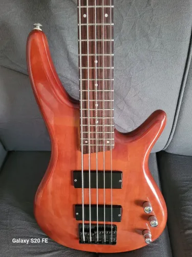 Baixo Ibanez Gio 5 Cordas