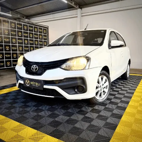 Toyota Etios X Plus 1.5 Flex 16V 5P Mec. 2020