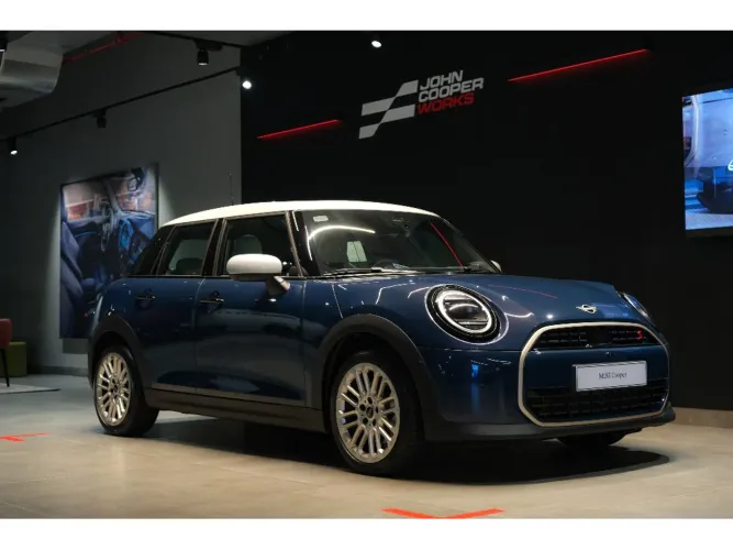 Mini Cooper 2.0 16V Twinpower Gasolina S 4P Steptronic 2026