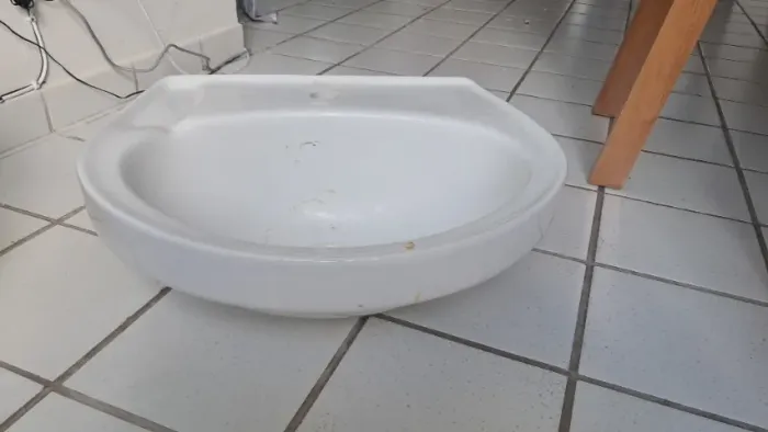 Pia para banheiro Logasa