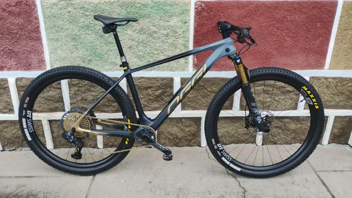 Bicicleta Oggi Agile Squadra tamanho L
