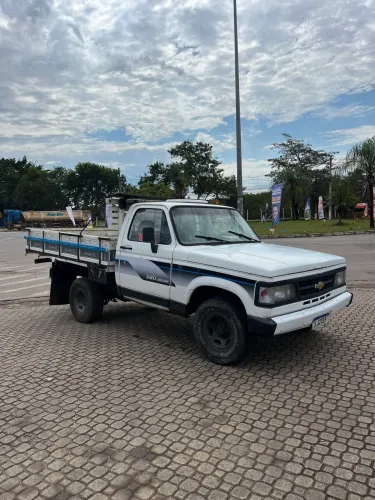 Chevrolet D-20 S / Luxe 3.9/4.0 Diesel 1995