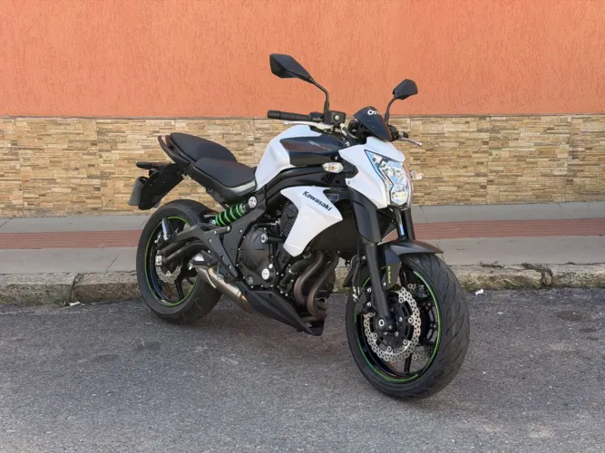 Kawasaki Er-6n 650cc 2015