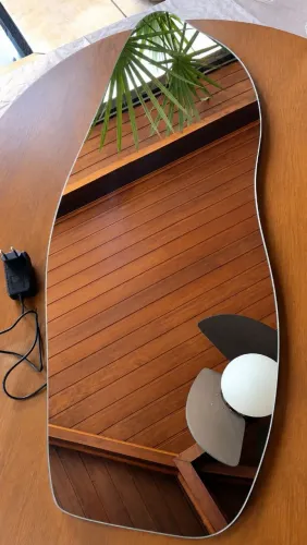 Espelho orgânico com led tamanho 100x35 