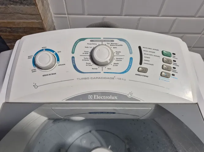 Máquina de lavar Eletrolux 15kg