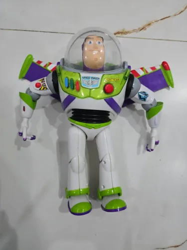 Buzz.Lightyear da Thinkway Toys empresa canadense. POWER UP. Super raro. Ler a descrição. 